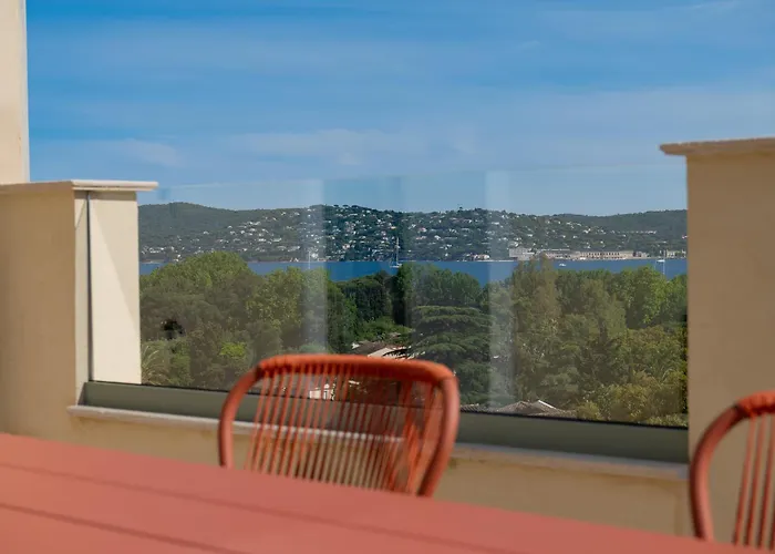 Chateau Rose Golfe De Saint Tropez-grimaud Grimaud