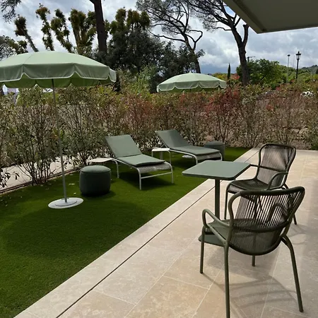 Chateau Rose Golfe De Saint Tropez מלון גרימו