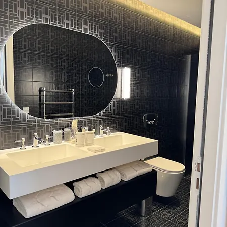 Chateau Rose Golfe De Saint Tropez-grimaud 4* Grimaud