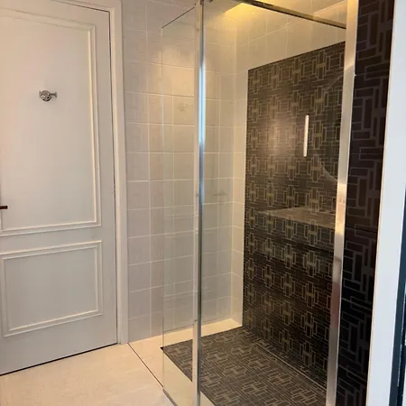 Château Rose Golfe De Saint Tropez-grimaud 4* Grimaud