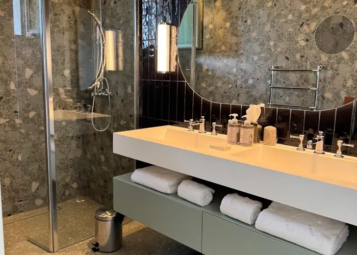 Chateau Rose Golfe De Saint Tropez-grimaud 4*