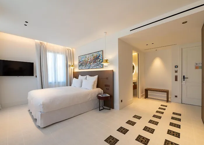 Chateau Rose Golfe De Saint Tropez-grimaud 4* غريمو